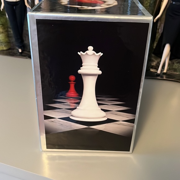 Twilight book series with collection box - Picture 3 of 5